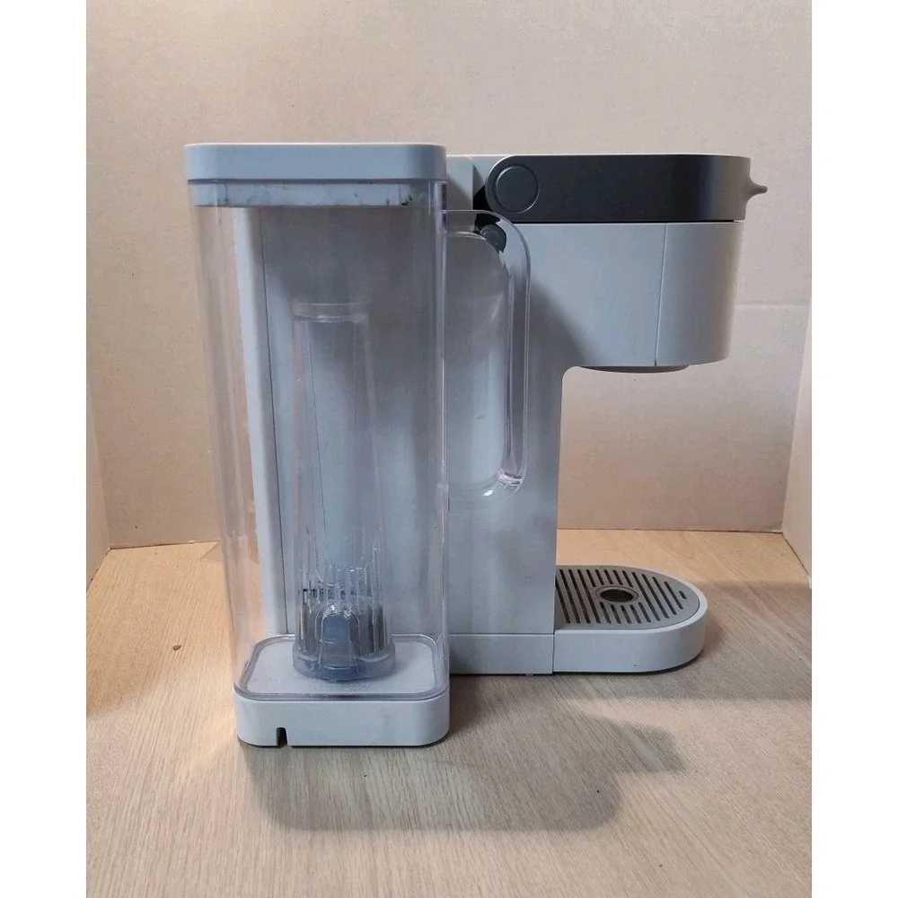 Keurig K-Supreme‎ Single Serve K-Cup Pod Coffee Machine Ivory K910